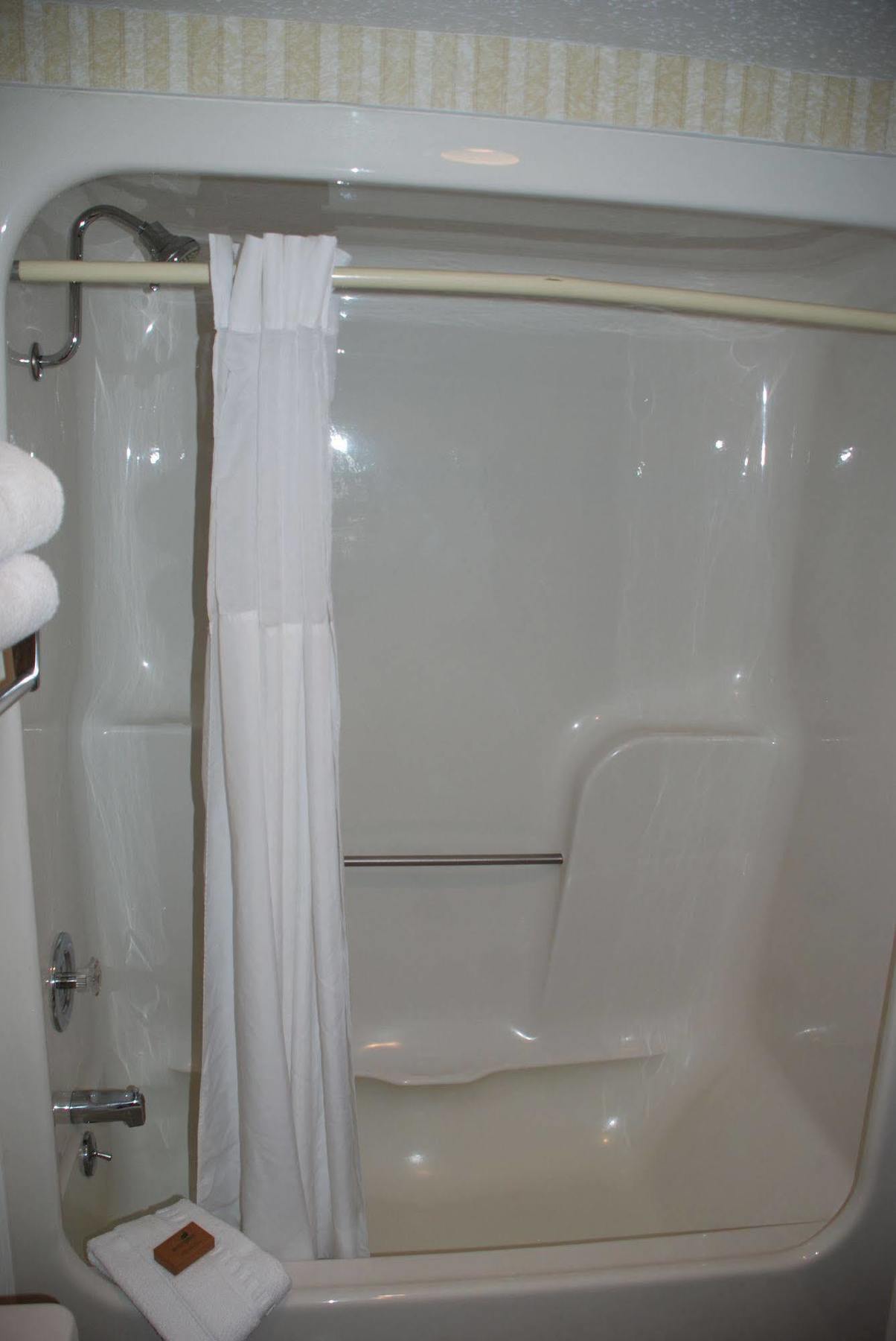 Doubletree By Hilton Clarksville Riverview Екстериор снимка